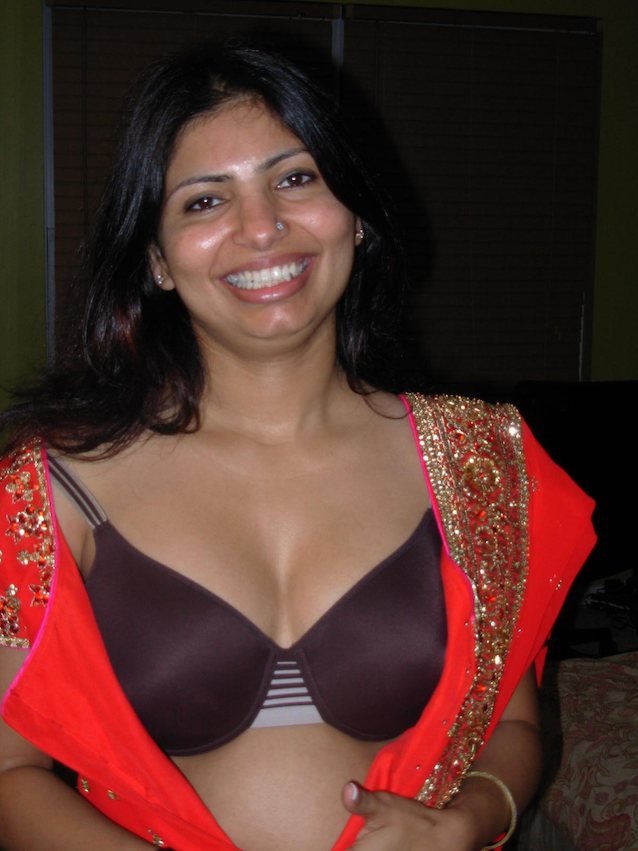 amtuer, indian, wife, strip, stripping